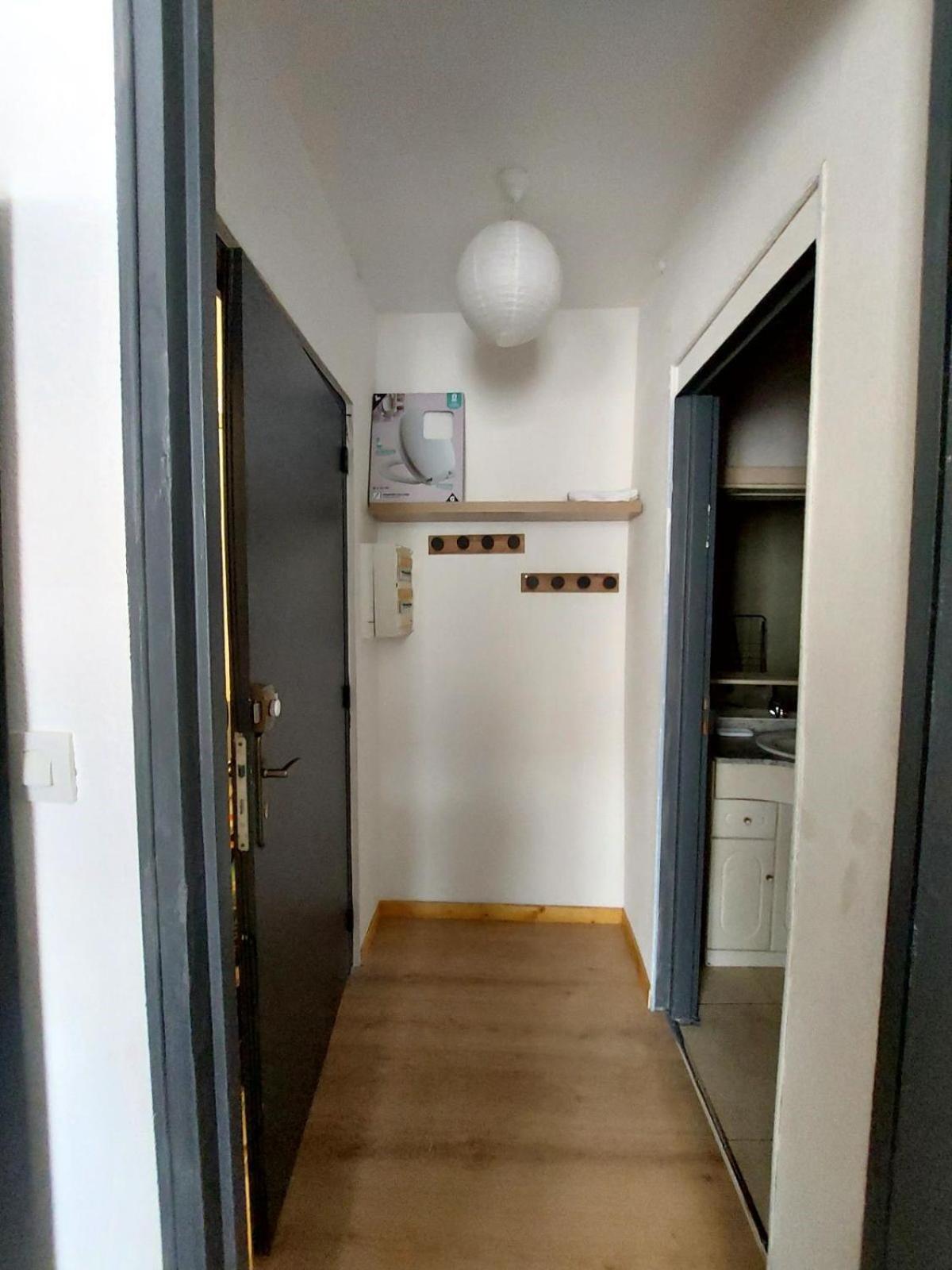 Appartement T2 Avec Balcon Proche Centre-Ville 纳博讷 外观 照片