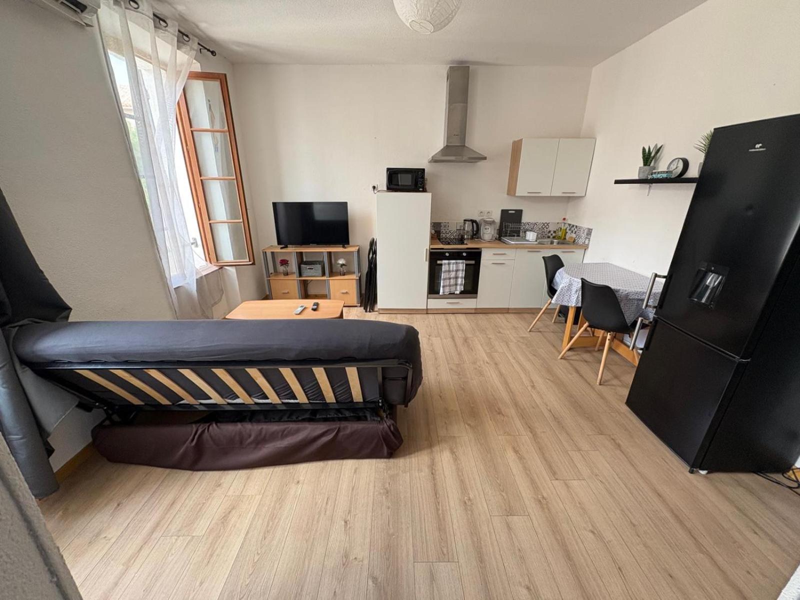 Appartement T2 Avec Balcon Proche Centre-Ville 纳博讷 外观 照片
